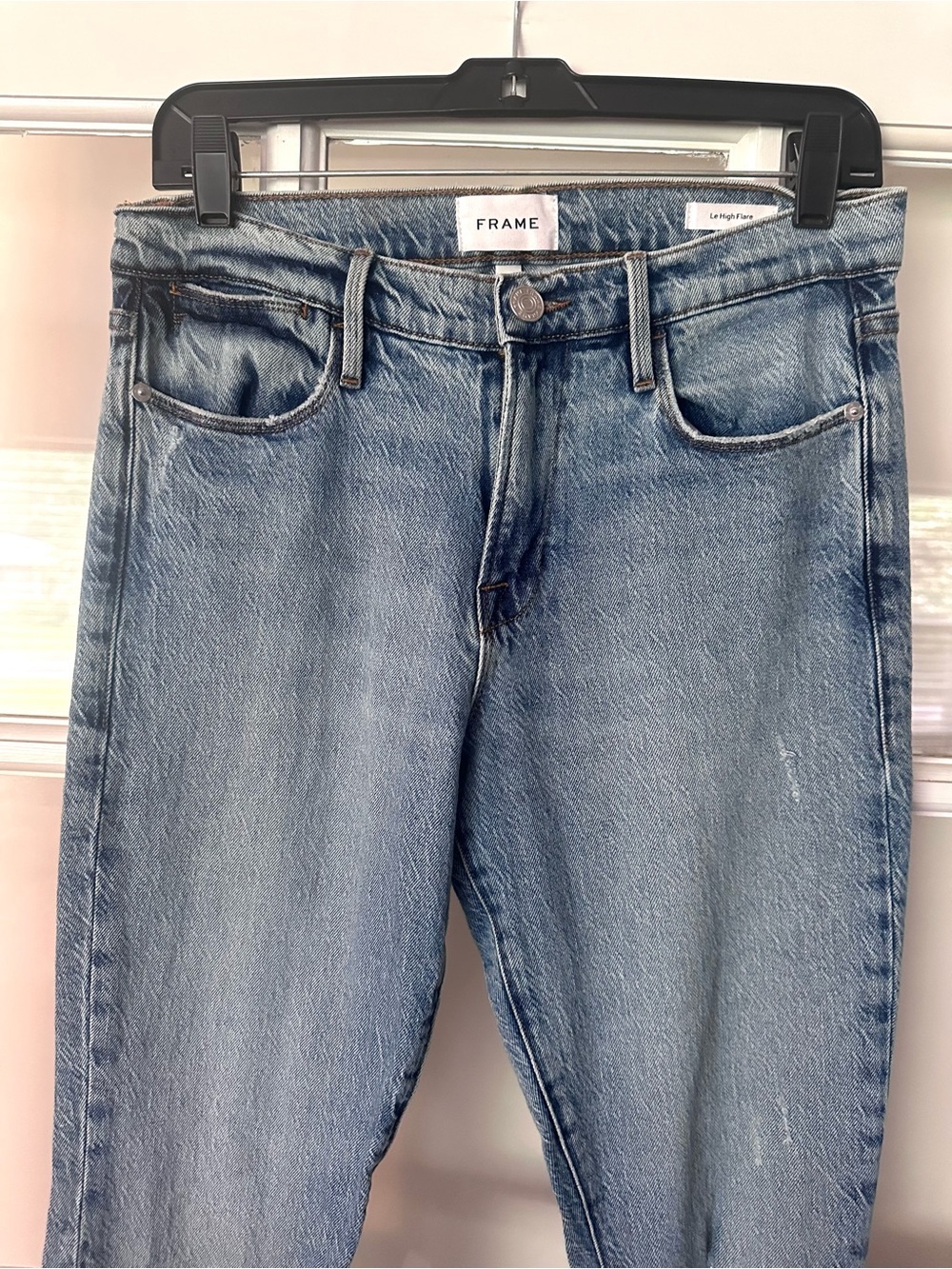 Frame Le High Flare in Crystal Beach Jeans with Subtle Distressing Size 28 - Picture 6 of 14
